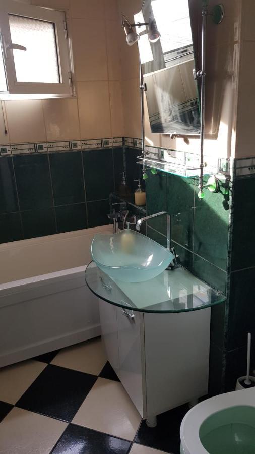 Apartament B Orizont 바커우 외부 사진