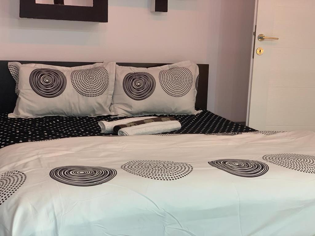 Apartament B Orizont 바커우 외부 사진