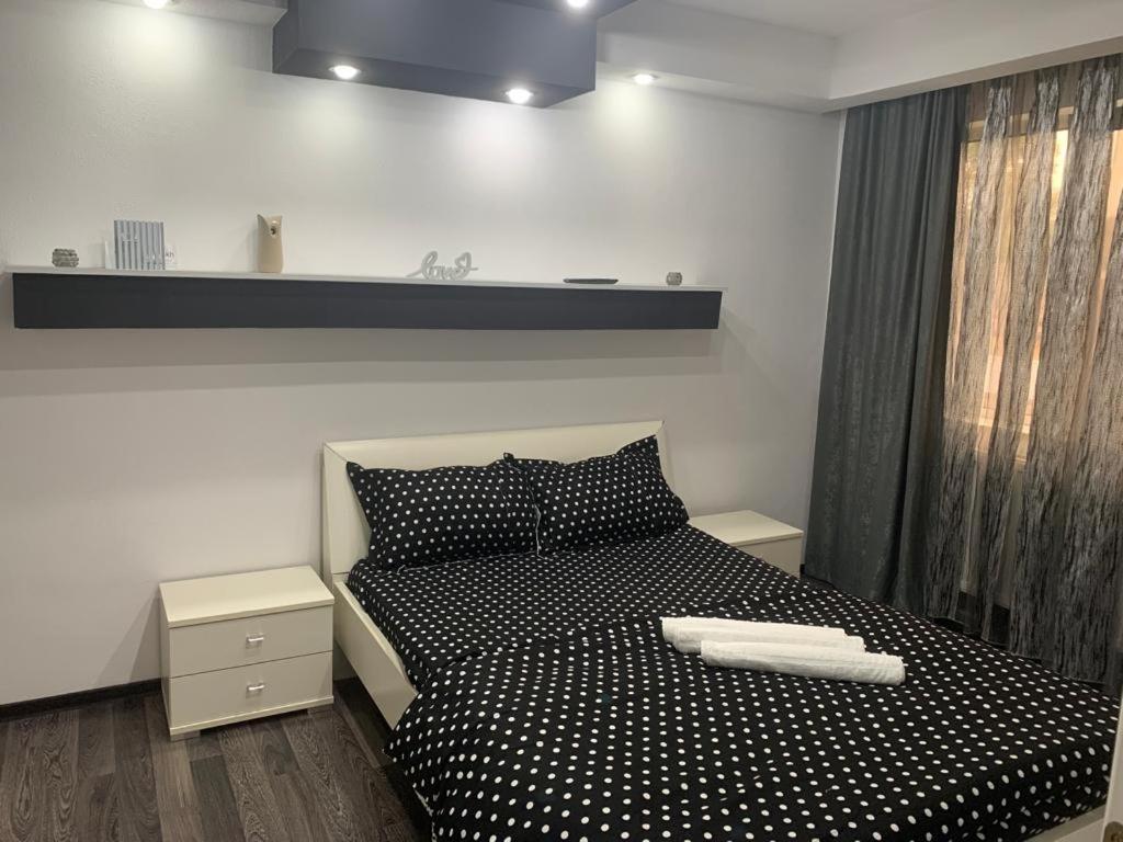 Apartament B Orizont 바커우 외부 사진
