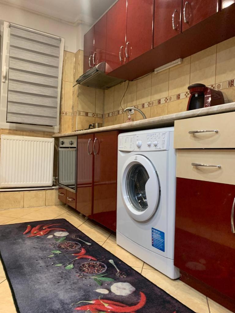 Apartament B Orizont 바커우 외부 사진