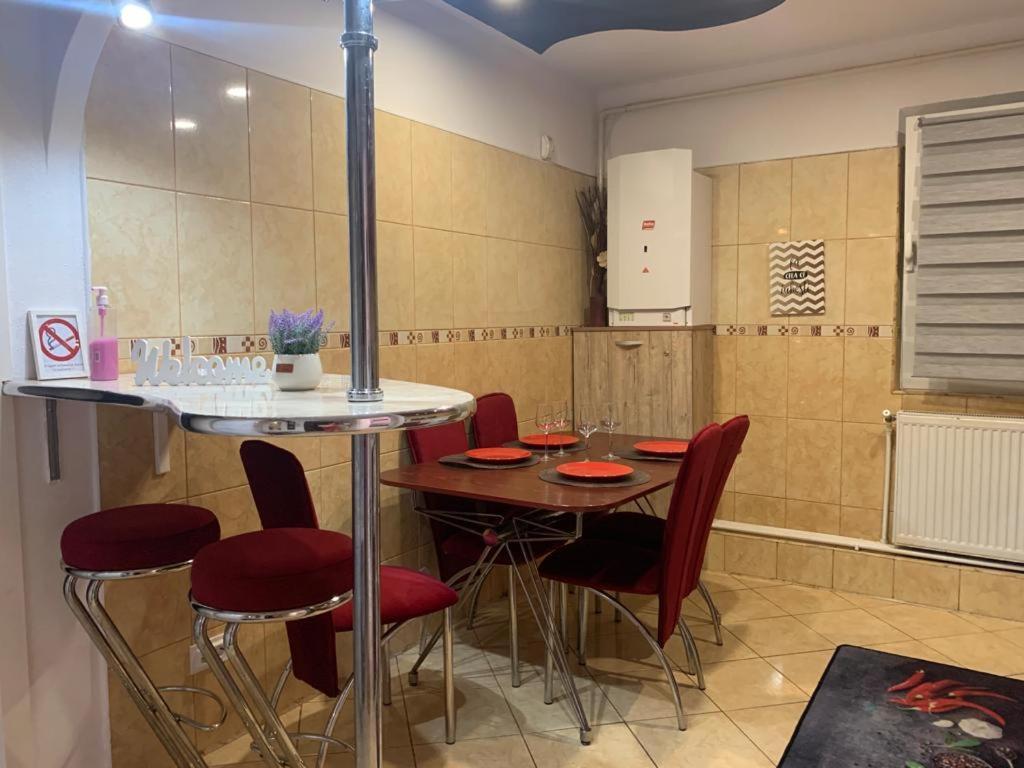 Apartament B Orizont 바커우 외부 사진